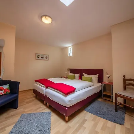 Guest house Zur Rheinschanz
